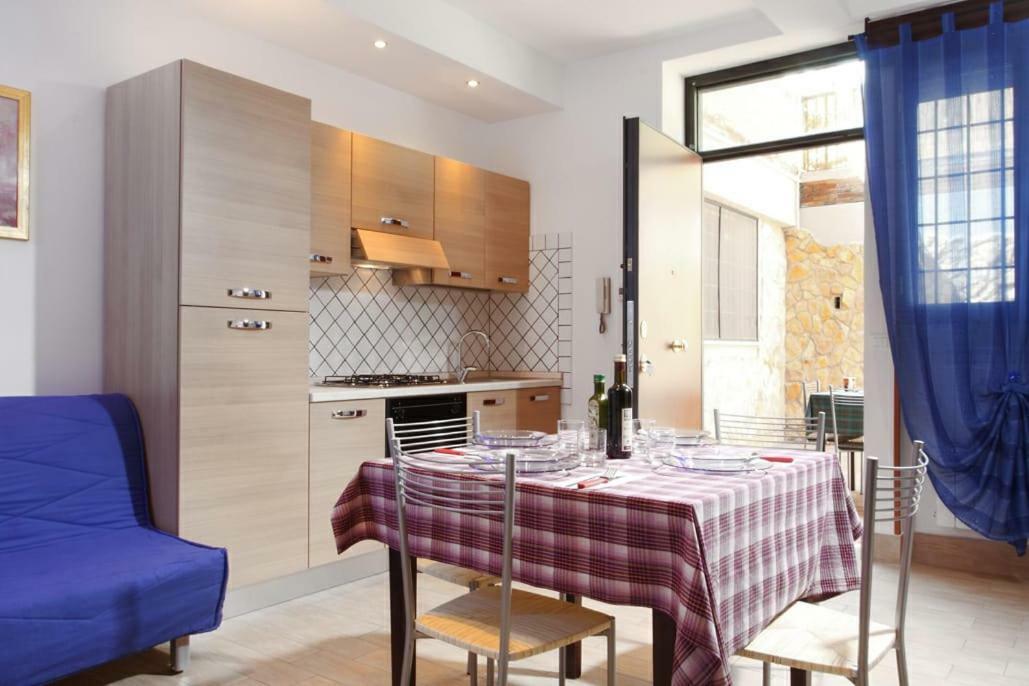 Domus Maria 2 Vaticano Apartment