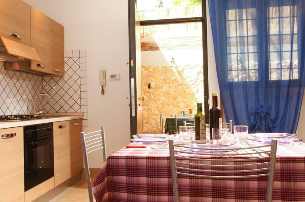 Domus Maria 2 Vaticano Apartment *